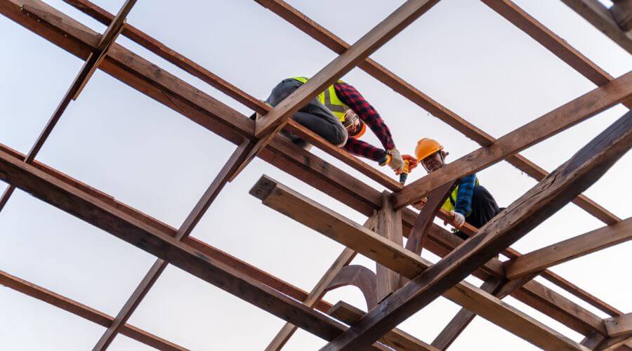 Professional gutter cleaning services in Middle River, MN